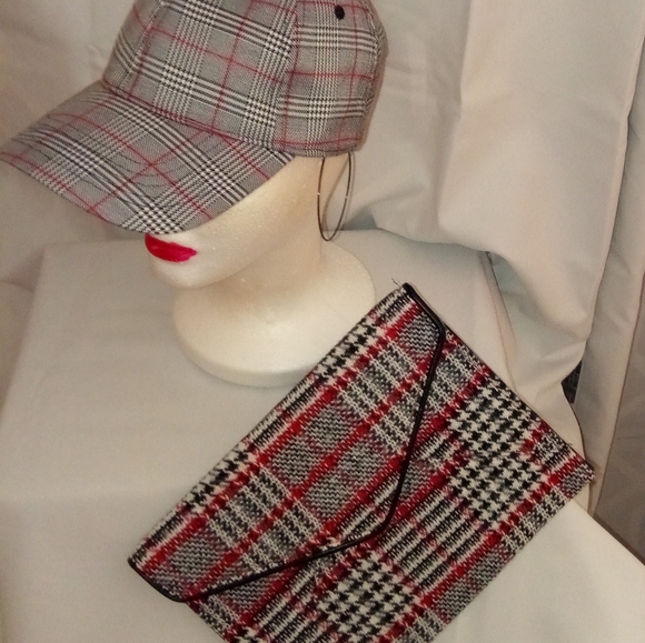 Handbags - Picture 2 of 2